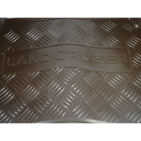 Toyota Landcruiser 100 Series Rear 2nd Row Rubber Floor Mats Set 1998-08/2007
