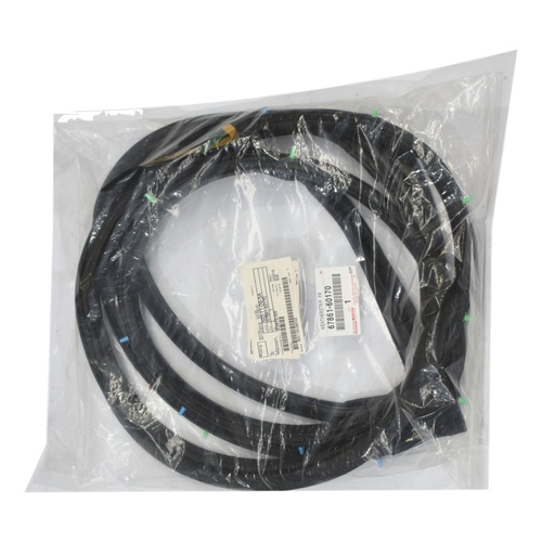 Toyota Right Hand Side Front Door Weatherstrip TO6786160170