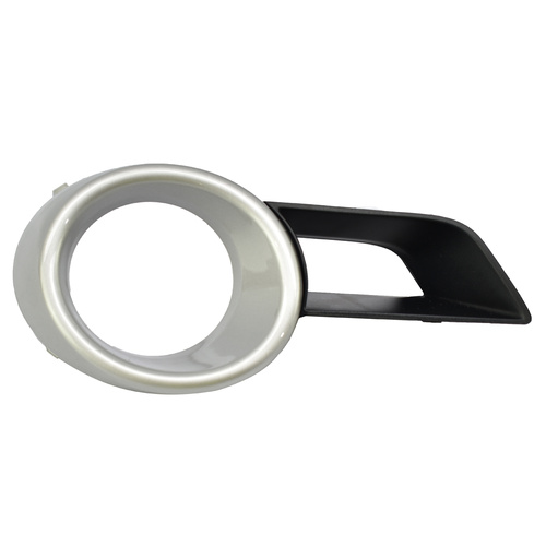Toyota Right Hand Front Fog Lamp Cover 