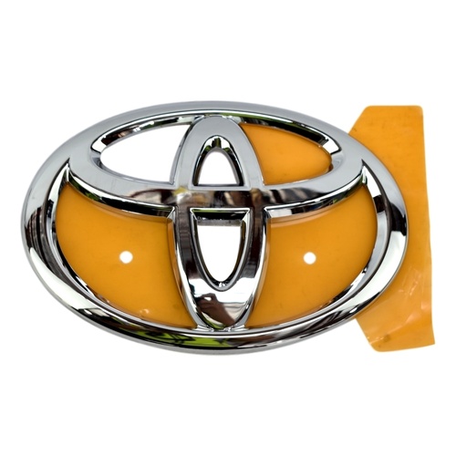 Toyota Radiator Grille Emblem Silver